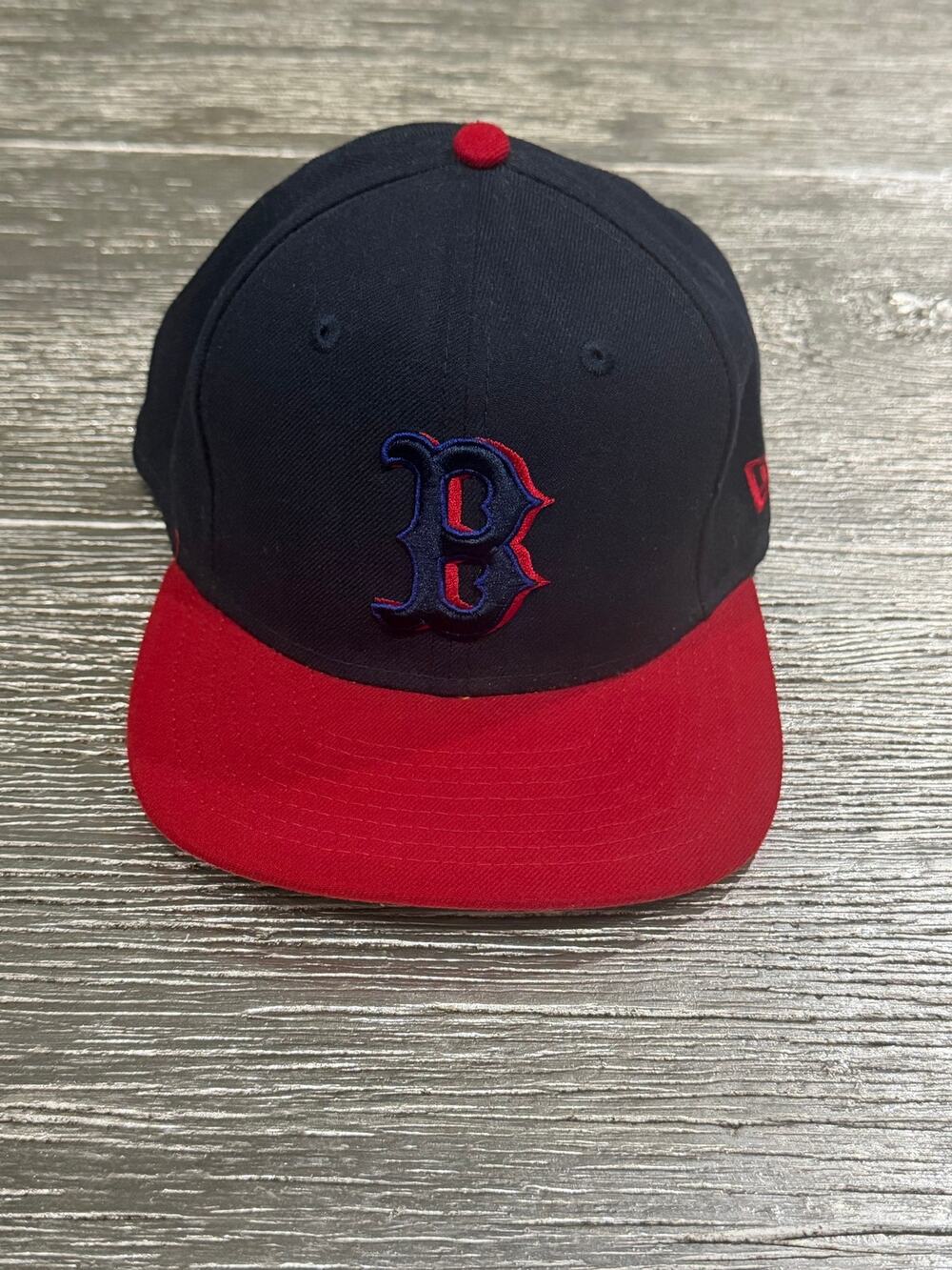New Era Boston Red Sox 9FIFTY Snapback Hat Black & Red